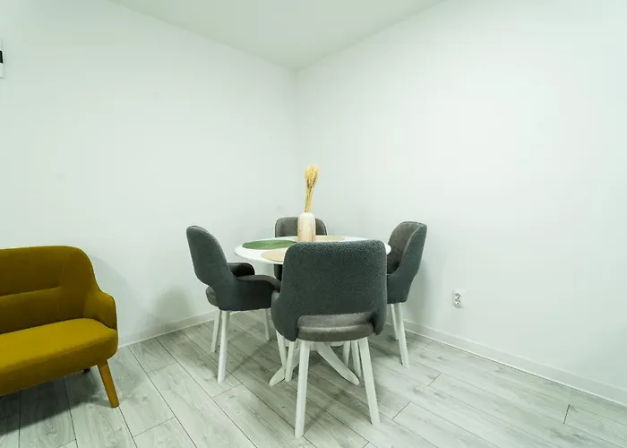 Bcb Aparts Parkside *