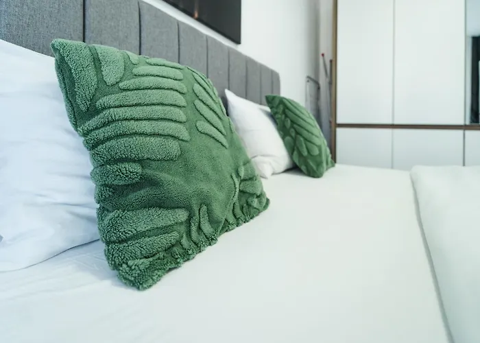 Bcb Aparts Parkside Апартаменти *