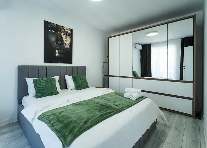 Апартаменти Bcb Aparts Parkside *